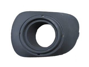 MITSUBISHI L200- PICK UP- 10/13; SİS LAMBA KAPAĞI SOL SİS DELİKLİ (ÜST ÇERÇEVESİZ)