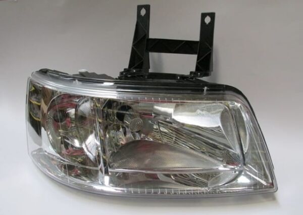 VOLKSWAGEN TRANSPORTER- T5- 04/06; FAR LAMBASI SAĞ ELEKTRİKLİ/MOTORLU/BRAKETLİ (AYFAR) (E MARKLI)