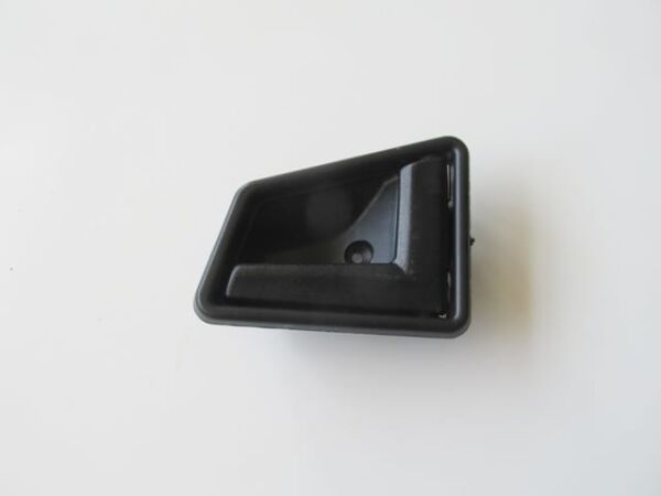 SUZUKI VITARA- 88/98; ÖN KAPI İÇ AÇMA KOLU SAĞ SİYAH 3/5KAPI