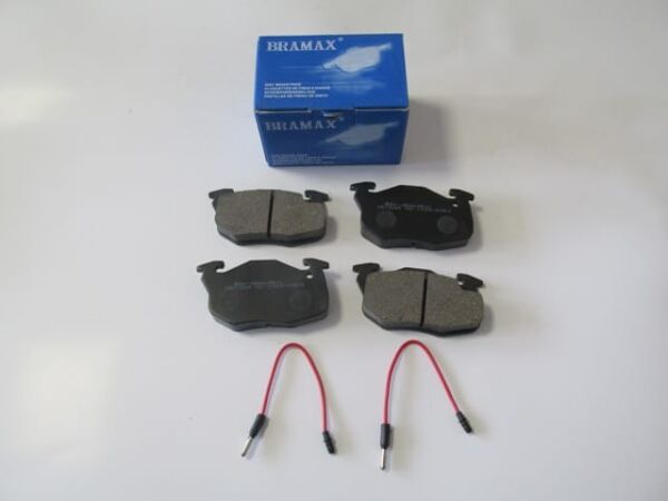 RENAULT R21- CONCORDE/MANAGER- 89/96; ÖN FREN BALATASI (2 KABLOLU)(DİSK)(105X54,1X18)(BRAMAX)