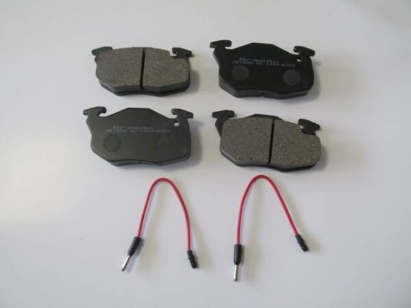 RENAULT R21- CONCORDE/MANAGER- 89/96; ÖN FREN BALATASI (2 KABLOLU)(DİSK)(105X54,1X18)(BRAMAX)