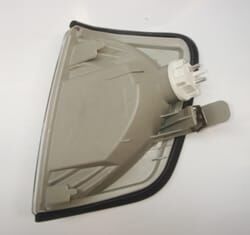 MERCEDES E CLASS- W124- 93/95; ÖN SİNYAL SAĞ BEYAZ/KRİSTAL (FAMELLA)