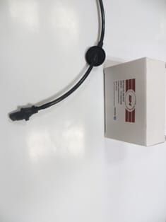 HYUNDAI SONATA- 99/02; ABS SENSÖRÜ ÖN SOL 2 FİŞLİ (SH)