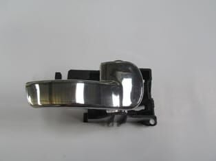 NISSAN PICK UP- NAVARA- 06/14; ÖN KAPI İÇ AÇMA KOLU SAĞ (ELCEĞİ NİKELAJLI)