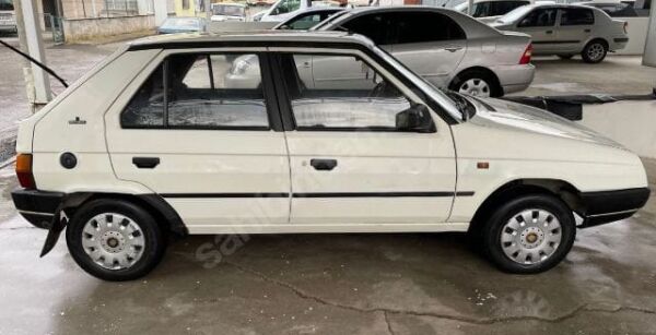 SKODA FAVORIT- 88/94; ARAÇ BİLGİLERİ VE RESİMLERİ