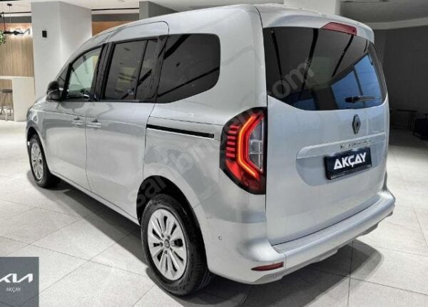 RENAULT KANGOO- 5- 24/25; ARAÇ BİLGİLERİ VE RESİMLERİ