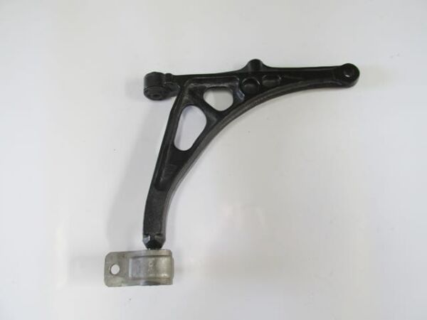 PEUGEOT 405- 92/96; ÖN ALT TABLA SAĞ BURÇLU/TAKOZLU (SALINCAK) (SH)