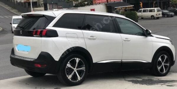 PEUGEOT 5008- 17/20; ARAÇ BİLGİLERİ VE RESİMLERİ