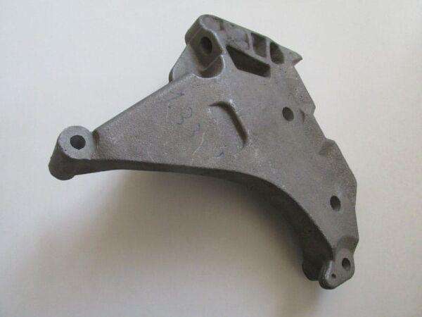 VOLKSWAGEN GOLF- 7- 13/17; MOTOR BAĞLANTI BRAKETİ (TAKOZ) (ALÜMİNYUM)