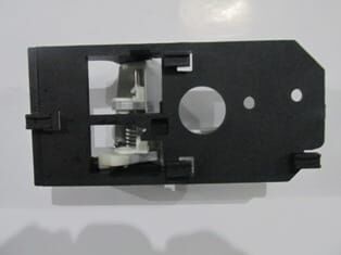 KIA CERATO- 04/05; ÖN KAPI İÇ AÇMA KOLU SAĞ SİYAH (ELCEĞİ GÜMÜŞ GRİ) (HUSHAN)