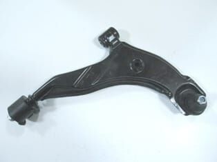 HYUNDAI ACCENT- 98/00; ÖN ALT TABLA SAĞ (SALINCAK) BURÇLU/ROTİLLİ (SH)