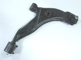 HYUNDAI ACCENT- 98/00; ÖN ALT TABLA SAĞ (SALINCAK) BURÇLU/ROTİLLİ (SH)