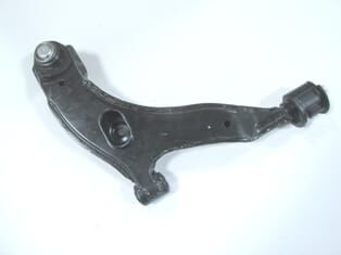 HYUNDAI ACCENT- 98/00; ÖN ALT TABLA SOL (SALINCAK) BURÇLU/ROTİLLİ (SH)