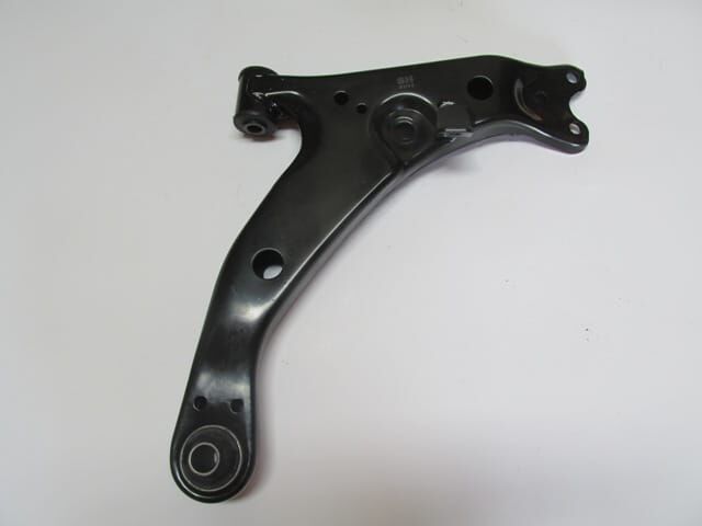 TOYOTA COROLLA- AE101- 95/98; ÖN ALT TABLA SAĞ (BURÇLU TİP) (ENJEKSİYONLU) (SALINCAK) (SH)