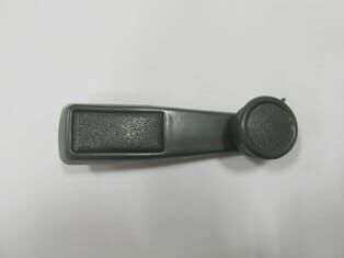 MITSUBISHI CANTER- FE444- 90/97; CAM AÇMA KOLU GRİ KARE TİP (FREZESİ DEMİRLİ) (HUSHAN)