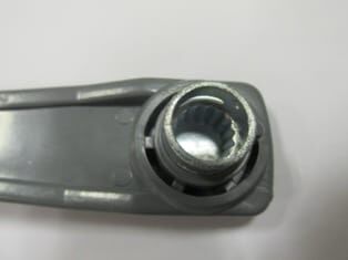 MITSUBISHI CANTER- FE444- 90/97; CAM AÇMA KOLU GRİ KARE TİP (FREZESİ DEMİRLİ) (HUSHAN)