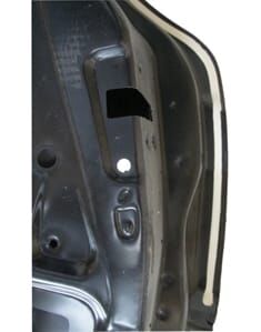 FORD FOCUS- SD/HB- 05/07; ARKA KAPI KOMPLE SOL SİYAH BAND DELİKSİZ (İCELİ/ÇEKOMASTİKLİ) (BFN)