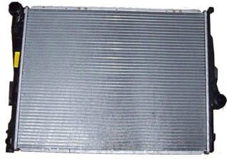 BMW 3 SERI- E46- SD/COUPE- 98/05; SU RADYATÖRÜ 316/318/320/330 İ (BRAZİNG) (585x438x32)MANUEL)(ORİS)
