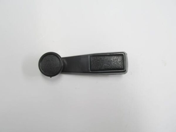 MITSUBISHI CANTER- FE444- 90/97; CAM AÇMA KOLU SİYAH KARE TİP (FREZESİ DEMİR) (TW)