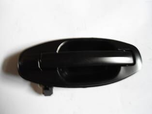 HYUNDAI SANTA FE- 01/05; ARKA KAPI DIŞ AÇMA KOLU SOL SİYAH (BOYANIR TİP) (HUSHAN)