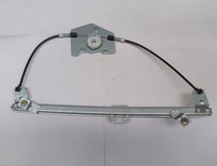 PEUGEOT 406- 95/04; ÖN CAM KRİKOSU SAĞ ELEKTRİKLİ/MOTORSUZ (TW)