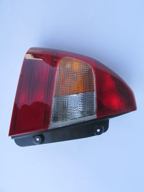 HYUNDAI ACCENT- MILENYUM- 00/02; STOP LAMBASI SOL KIRMIZI/SARI/BEYAZ (MARS)