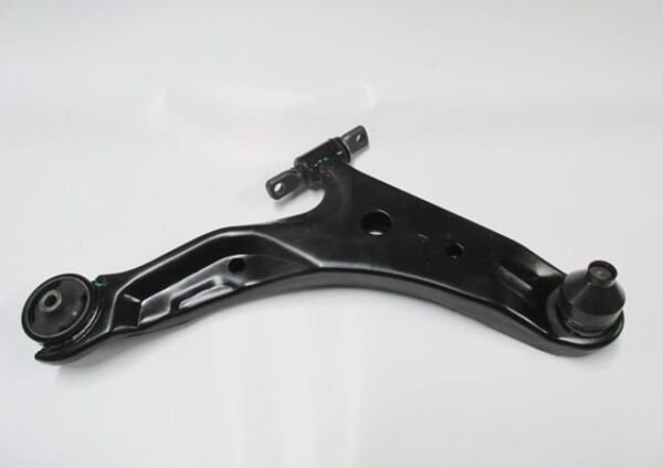 HYUNDAI SANTA FE- 01/05; ÖN ALT TABLA SAĞ (BURÇLU/ROTİLLİ)(SALINCAK) (SH)