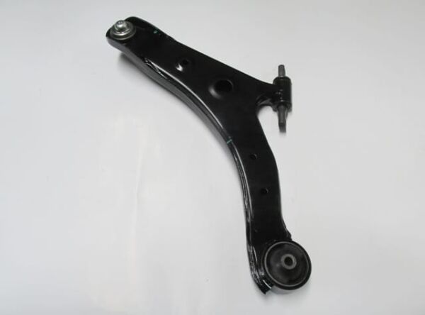 HYUNDAI SANTA FE- 01/05; ÖN ALT TABLA SAĞ (BURÇLU/ROTİLLİ)(SALINCAK) (SH)