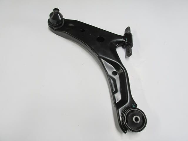 HYUNDAI SANTA FE- 01/05; ÖN ALT TABLA SOL (BURÇLU/ROTİLLİ)(SALINCAK) (SH)