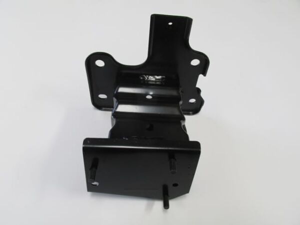 NISSAN QASHQAI- J11- 14/16; ÖN TAMPON İÇ DEMİRİ BAĞLANTI BRAKETİ SAĞ (EAGLE BODY)