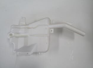 MITSUBISHI L200- PICK UP- 06/15; ÖN CAM SU BİDONU/DEPOSU (CASP)