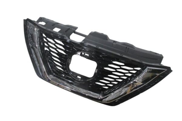 NISSAN QASHQAI- J11- 17/21; ÖN PANJUR NİKELAJ ÇITALI (KAMERA DELİKLİ) (TYG)