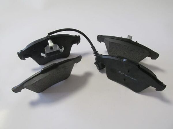 VOLKSWAGEN TRANSPORTER- T5- 04/09; ÖN FREN BALATASI (1KABLOLU)DİSK)155X73,3X17/156,3X75,1X16,5)B