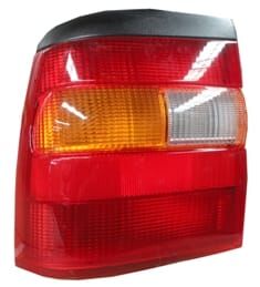 OPEL VECTRA- A- 93/95; STOP LAMBASI SOL (ÜSTÜ SİYAH KUŞAKLI TİP) (FAMELLA)