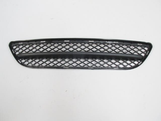 BMW 3 SERI- E90- 05/09; ÖN TAMPON PANJURU ORTA SİYAH (BENZİNLİ/DİZEL/MANUEL) (2.0CC)(TÜV) (TYG)