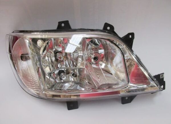 MERCEDES SPRINTER- 03/07; FAR LAMBASI SAĞ ELEKTRİKLİ/SİSLİ/ŞEFFAF CAM (AYFAR) (E MARKLI)