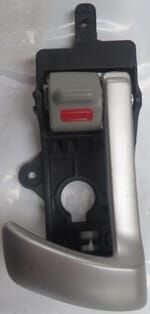 HYUNDAI SANTA FE- 06/10; ÖN KAPI İÇ AÇMA KOLU SAĞ (ELCEĞİ GÜMÜŞ GRİ) (HUSHAN)