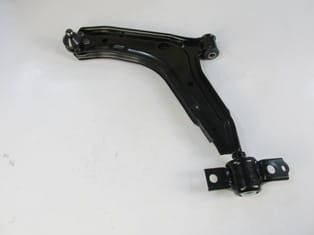 SKODA FELICIA- 95/98; ÖN ALT TABLA SOL ROTİLLİ/BURÇLU/TAKOZLU (SALINCAK) (SH)