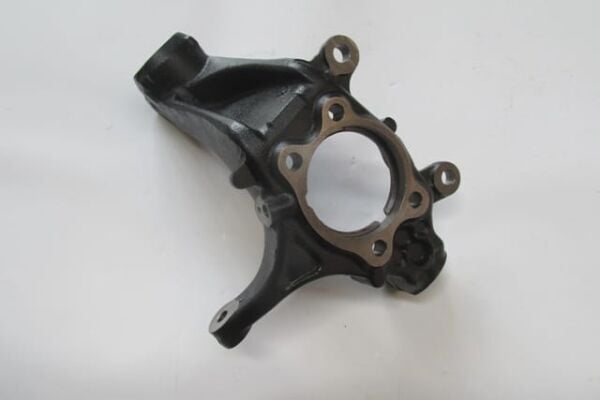 NISSAN QASHQAI- J11- 14/20; ÖN AKS TAŞIYICI SAĞ (ABS Lİ)