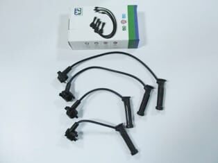 FORD FIESTA- 96/99; BUJİ KABLOSU TAKIM (16V)(DHA-DHB-FHA)1.25/1.4 cc (YOW JUNG)