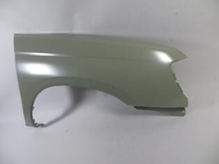 NISSAN SKYSTAR- PICK UP- D22- 97/02; ÖN ÇAMURLUK DELİKSİZ SAĞ GRİ BOYALI (SIMYI)