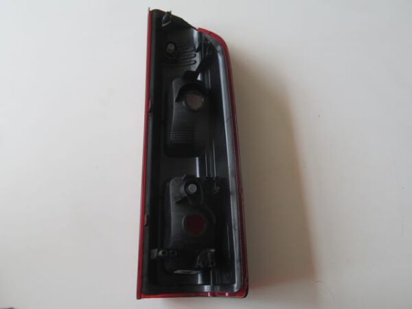 RENAULT TRAFIC- 4- 22/24; STOP LAMBASI SOL KIRMIZI/BEYAZ (MARS) (E MARKLI)