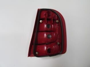 SKODA FABIA- 01/04; STOP LAMBASI SOL KIRMIZI/BEYAZ (HB) (FAMELLA)