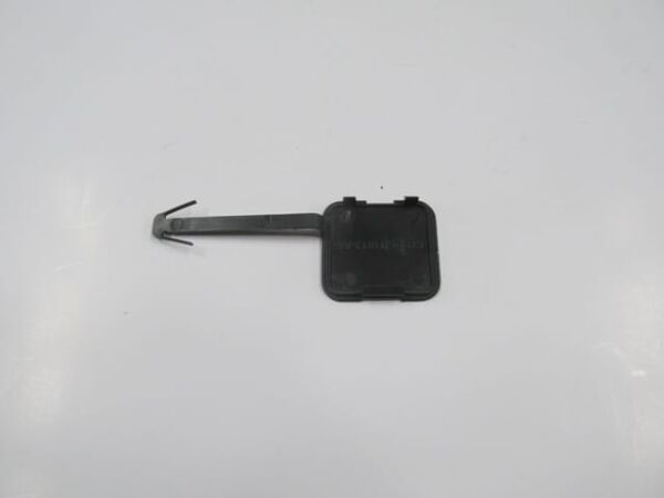 PEUGEOT 407- 04/11; ÖN TAMPON ÇEKİ DEMİRİ KAPAĞI SİYAH