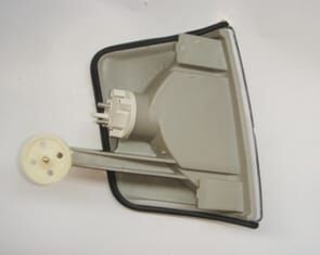 MERCEDES 190- W201- 83/93; ÖN SİNYAL SOL KRİSTAL (FAMELLA)