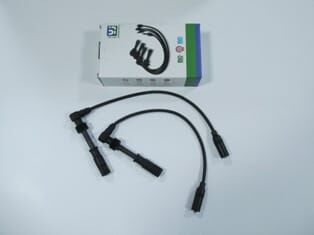 VOLKSWAGEN PASSAT- B5- 97/00; BUJİ KABLOSU TAKIM (20V)(ADR)1.8 cc (YOW JUNG)