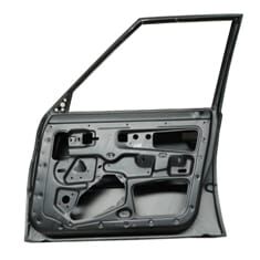 RENAULT R9- BROADWAY- 93/96; ÖN KAPI KOMPLE SAĞ MENTEŞELİ (İCELİ/ÇEKOMASTİKLİ)