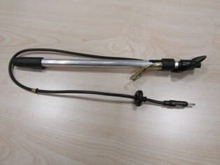 NISSAN SKYSTAR- PICK UP- D22- 97/02; ANTEN (SİLECEK PANELİNE TAKILAN) (TYG)