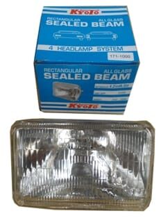 MITSUBISHI CANTER- FE635/659- 98/06; ATOM FAR LAMBASI DIŞ KARE KÜÇÜK KISA/UZUN 3FİŞ 24VOLT (KYOT