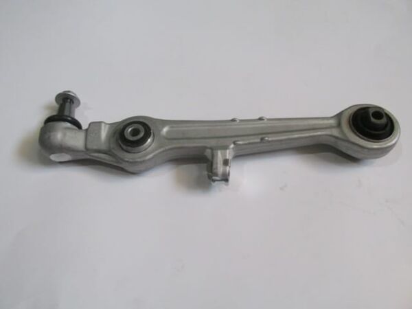 VOLKSWAGEN PASSAT- B5- 97/00; ÖN ALT TABLA DÜZ TİP SAĞ/SOL AYNI (ADET)(SALINCAK) ALÜMİNYUM (SH)